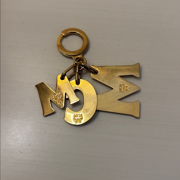 MCM BAG CHARM - Picture 4 of 6